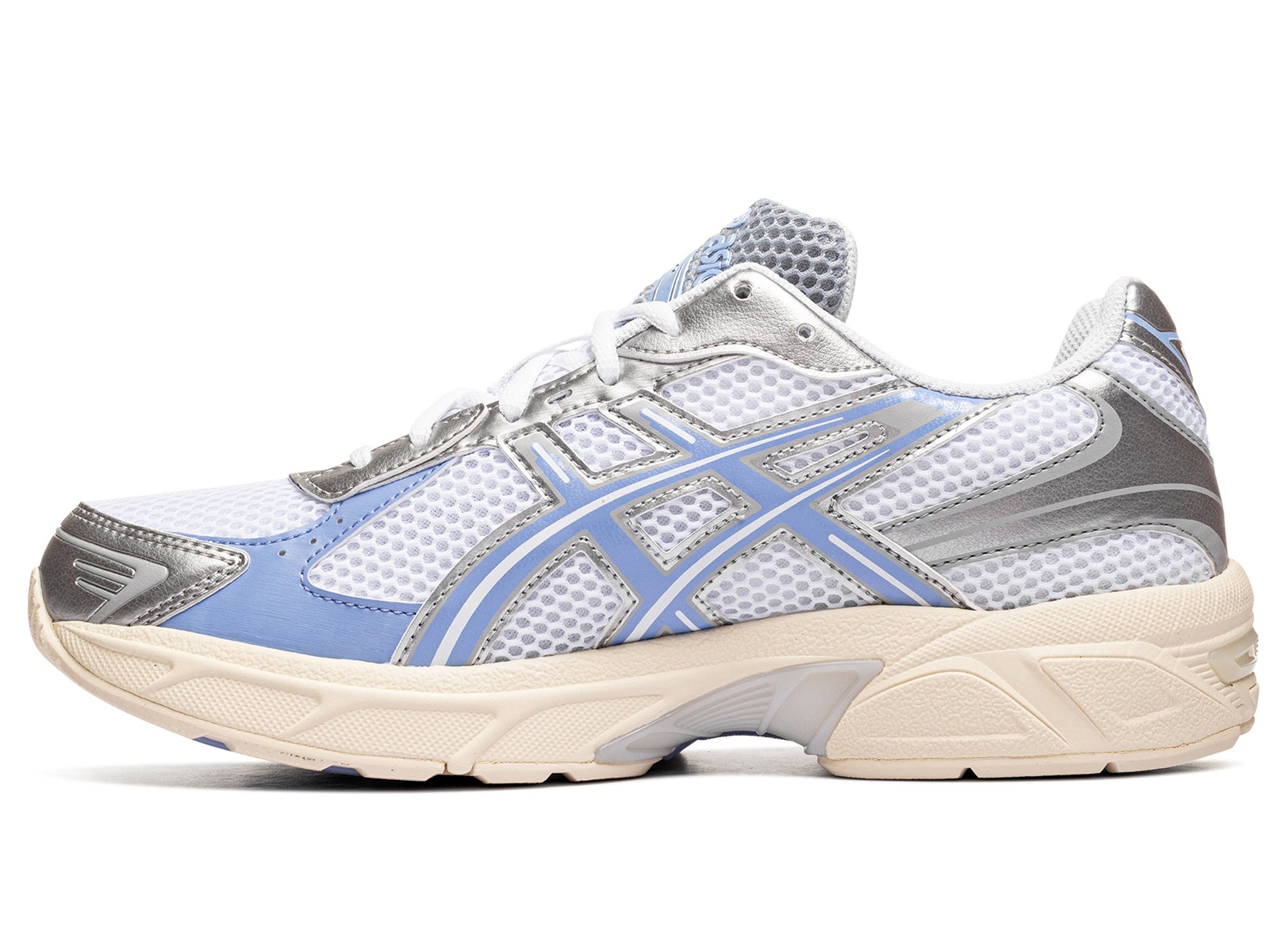 studio-shot-v9-74412