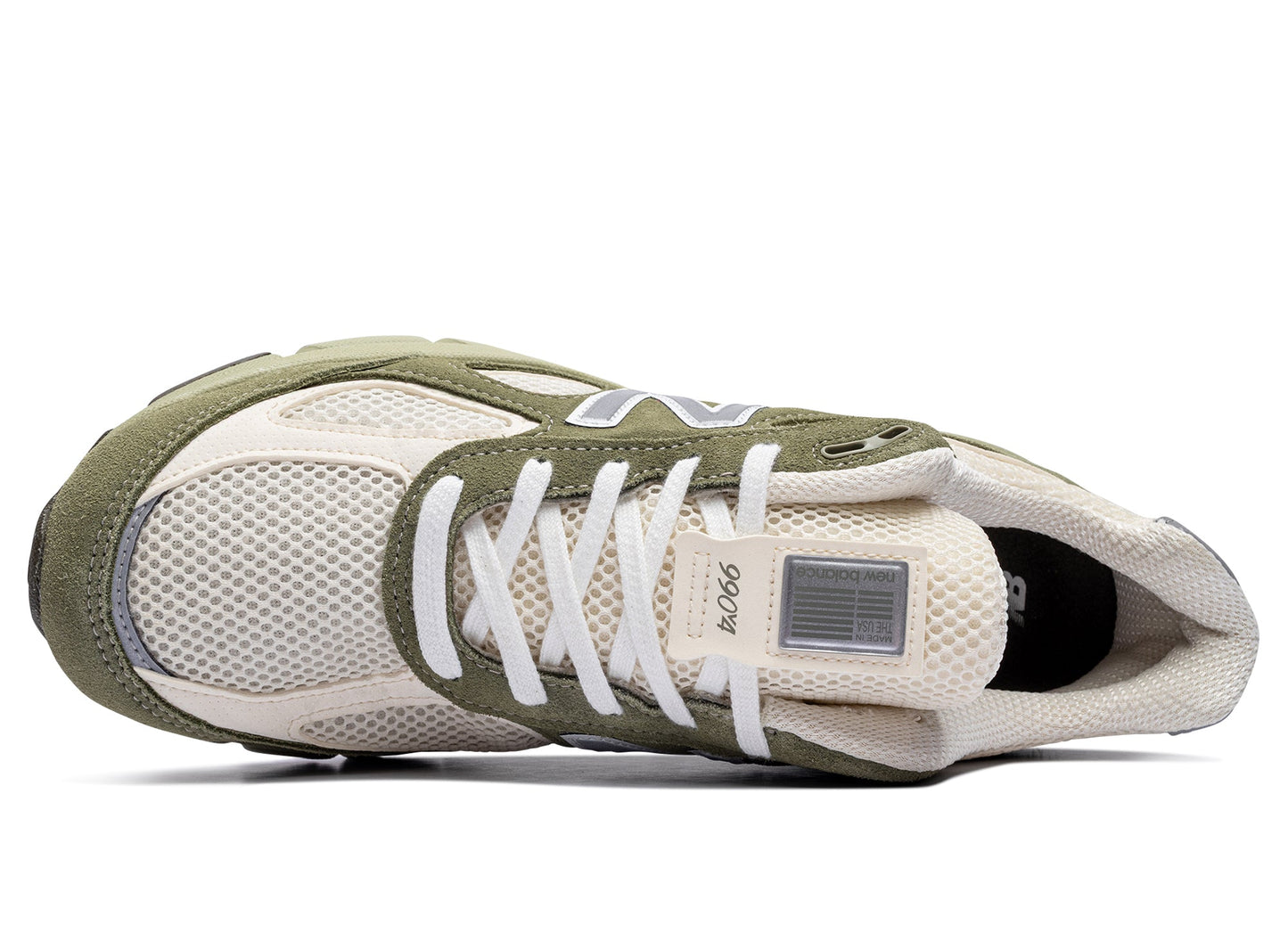 studio-shot-v9-83936