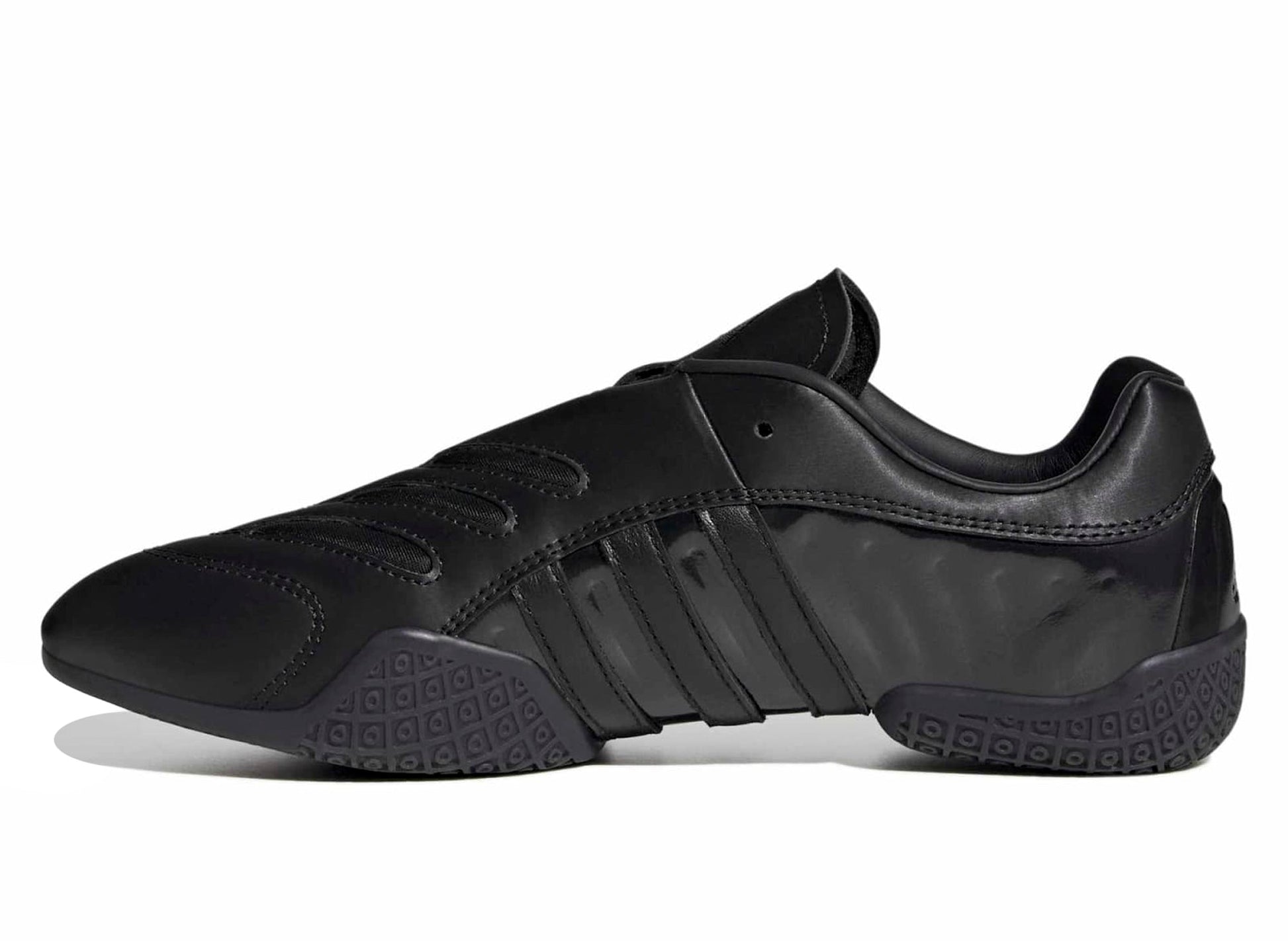 studio-shot-v9-53333