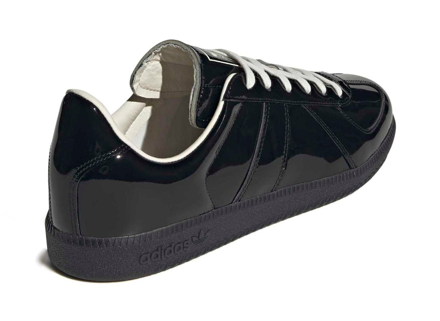 studio-shot-v9-66593