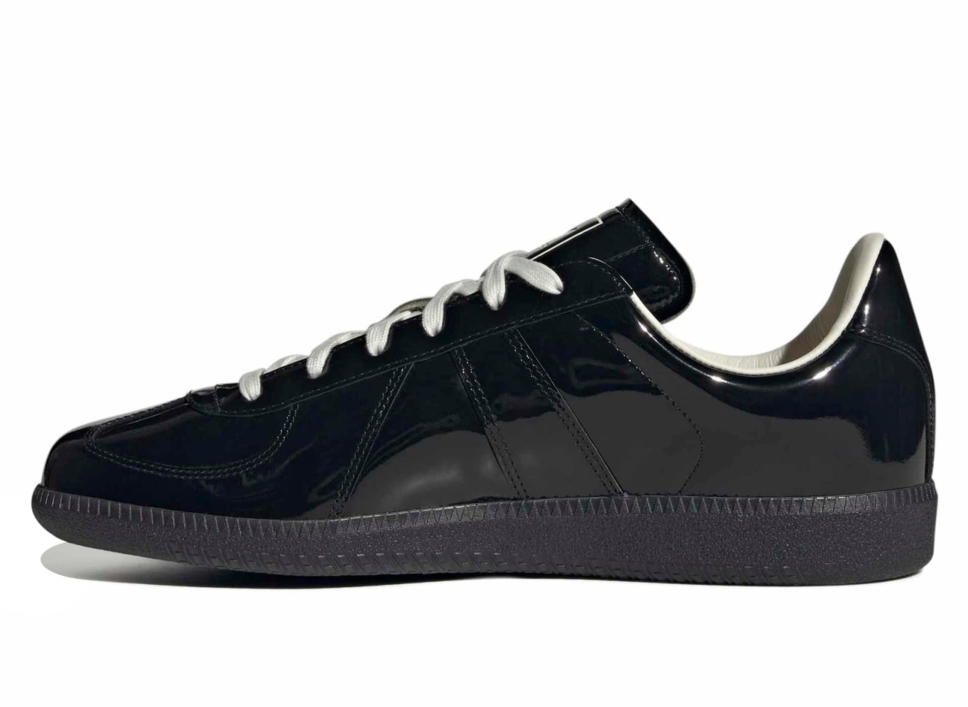 studio-shot-v9-22930