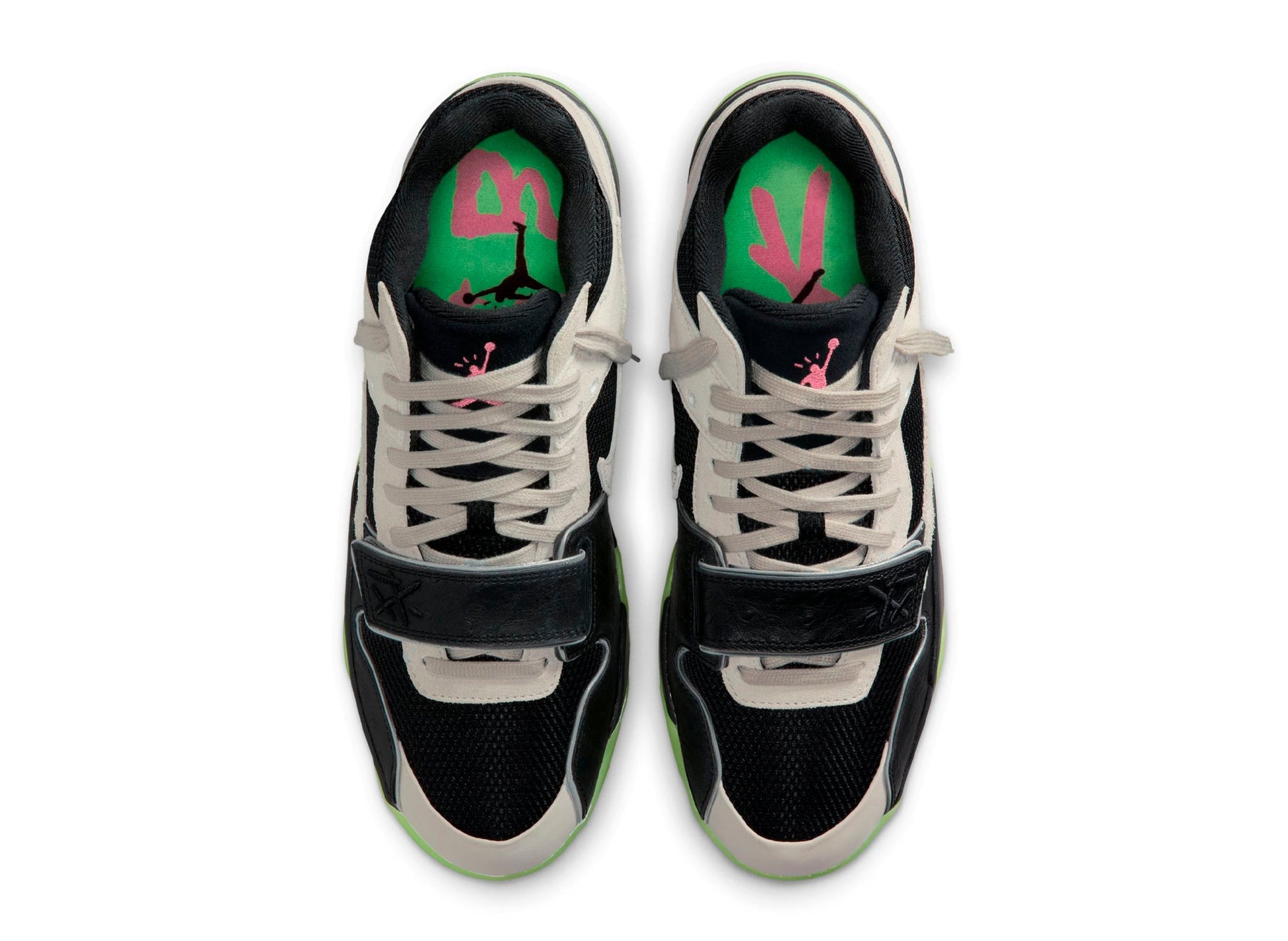 studio-shot-v9-52243