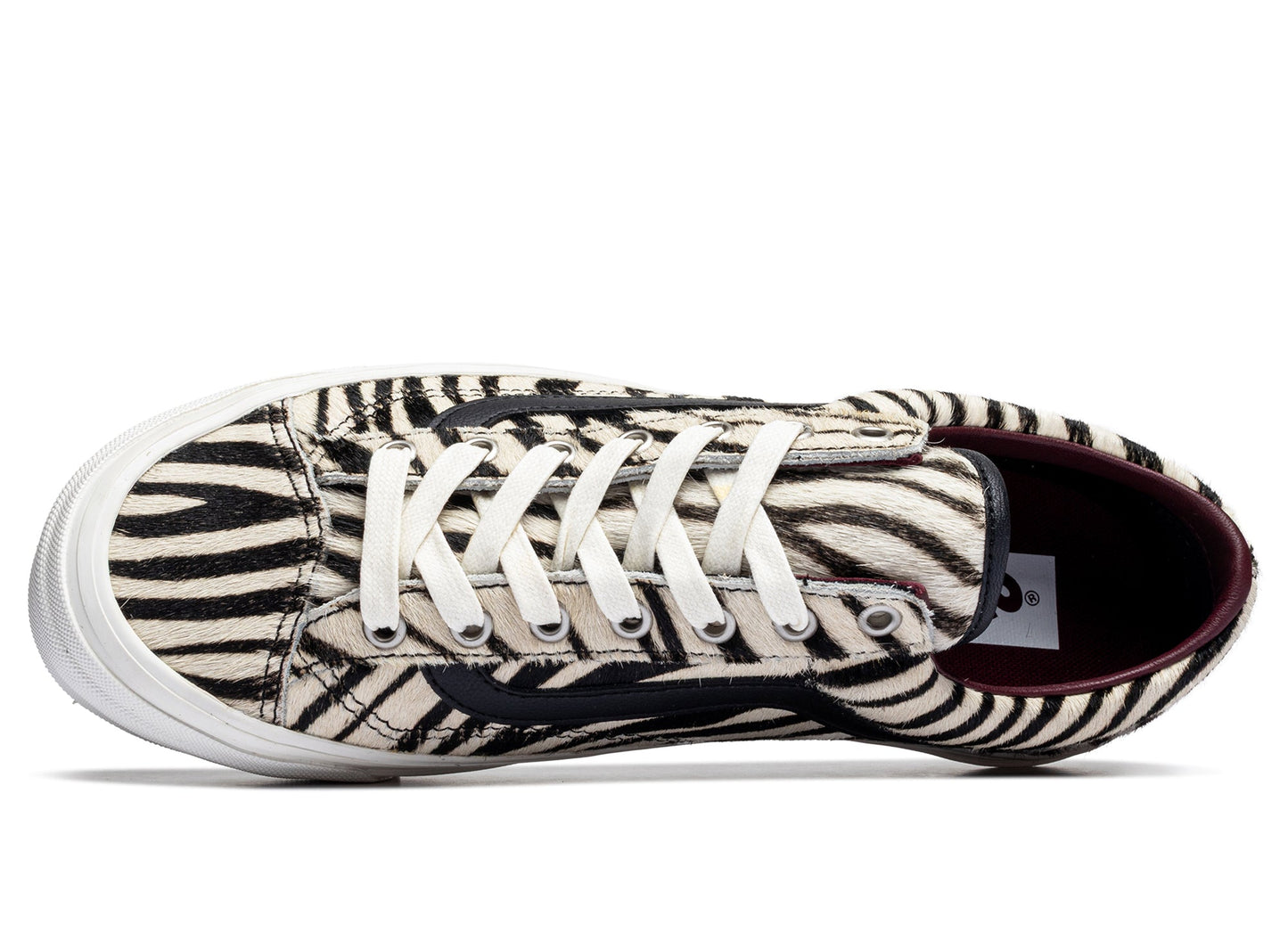 studio-shot-v9-92156