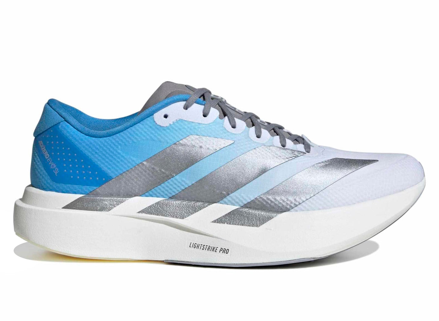 studio-shot-v9-41329