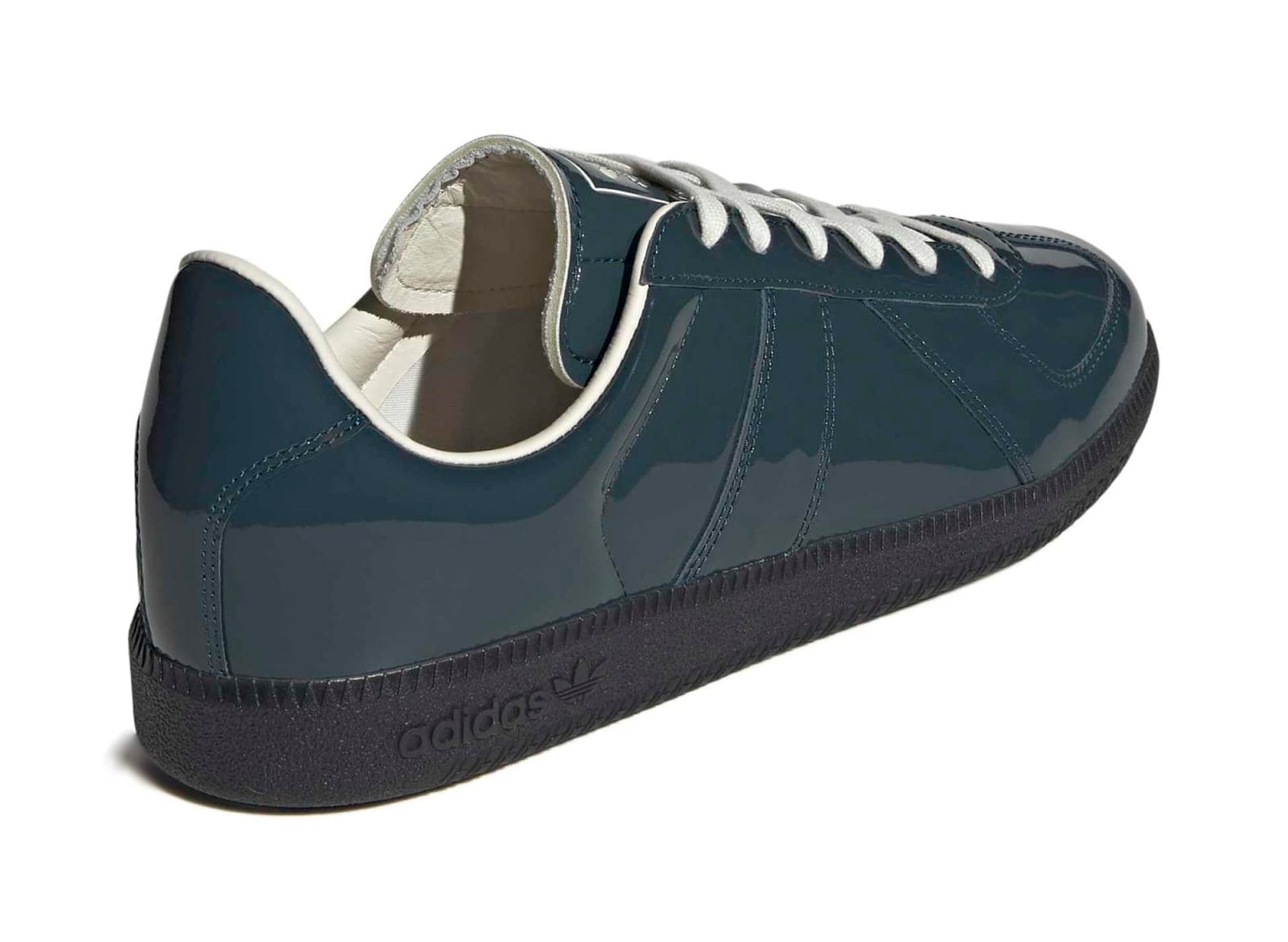 studio-shot-v9-89139