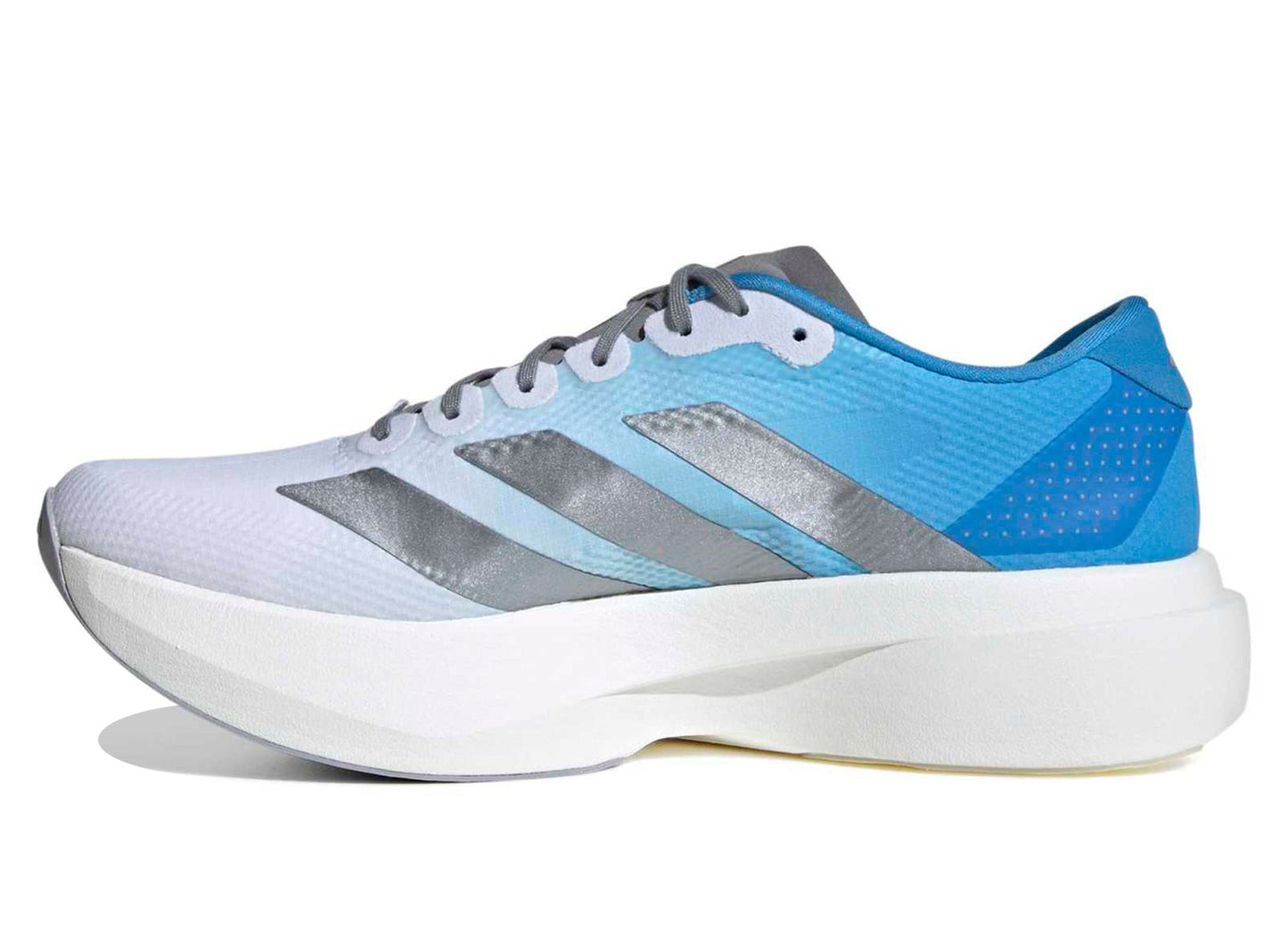 studio-shot-v9-33922