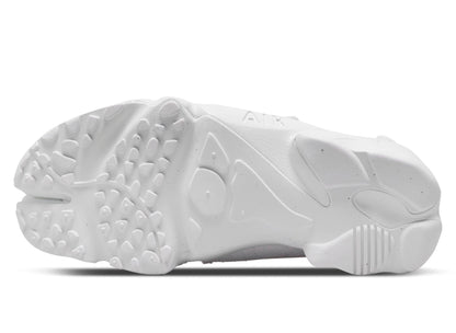 studio-shot-v9-22405