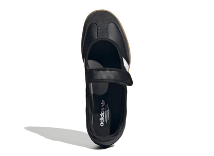 studio-shot-v9-87489