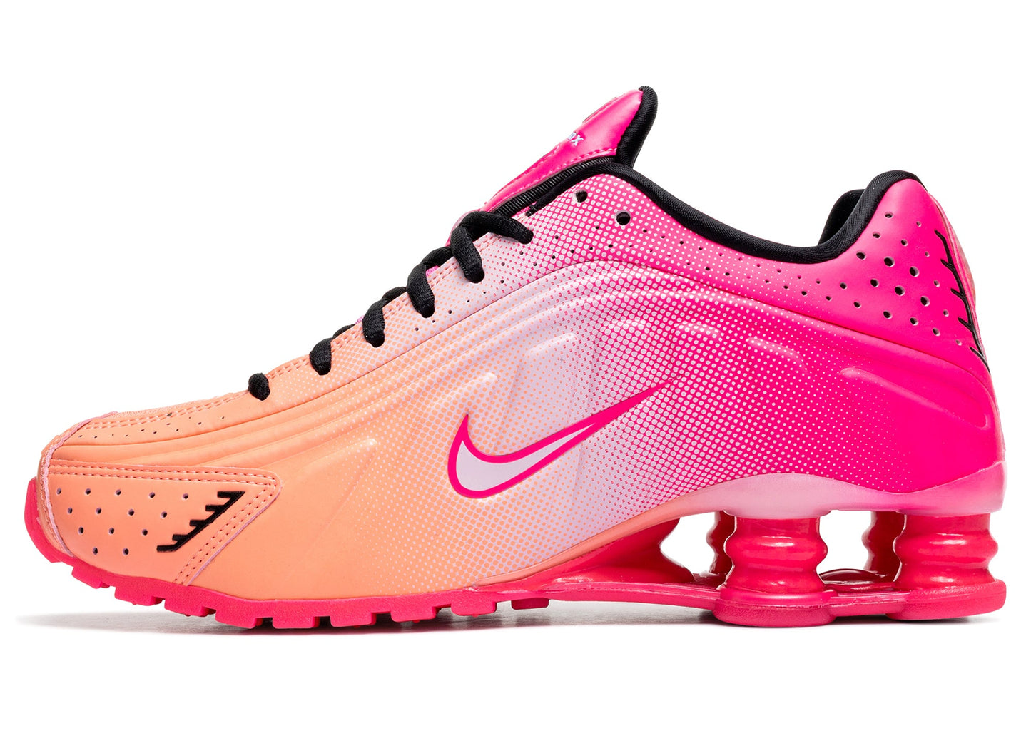 studio-shot-v9-71794