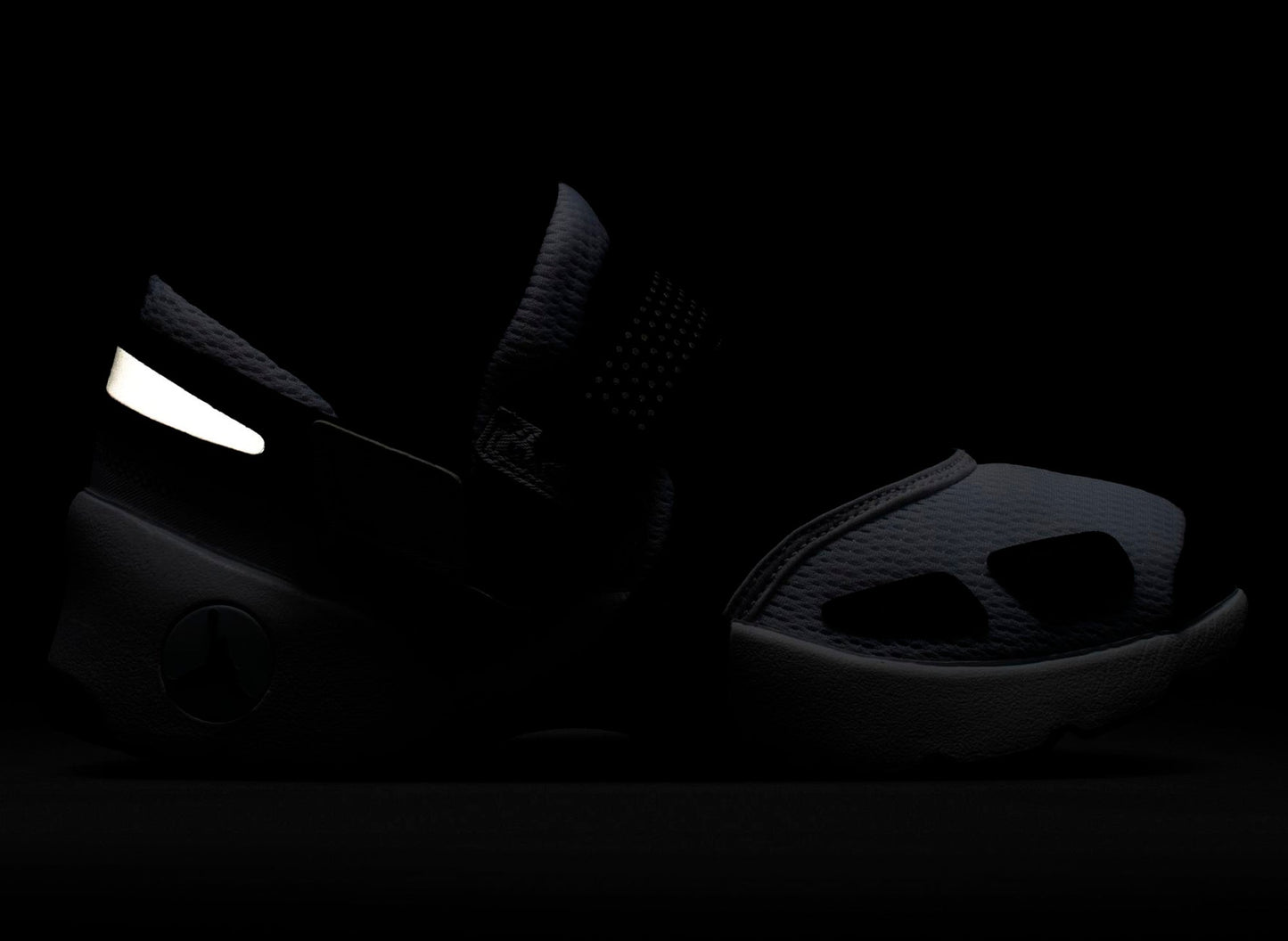 studio-shot-v9-49550