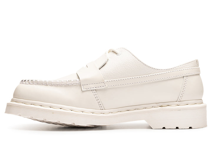 studio-shot-v9-39924