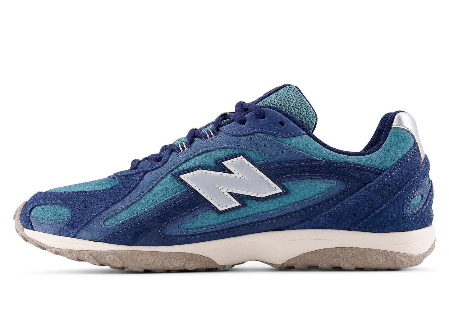 studio-shot-v9-27182