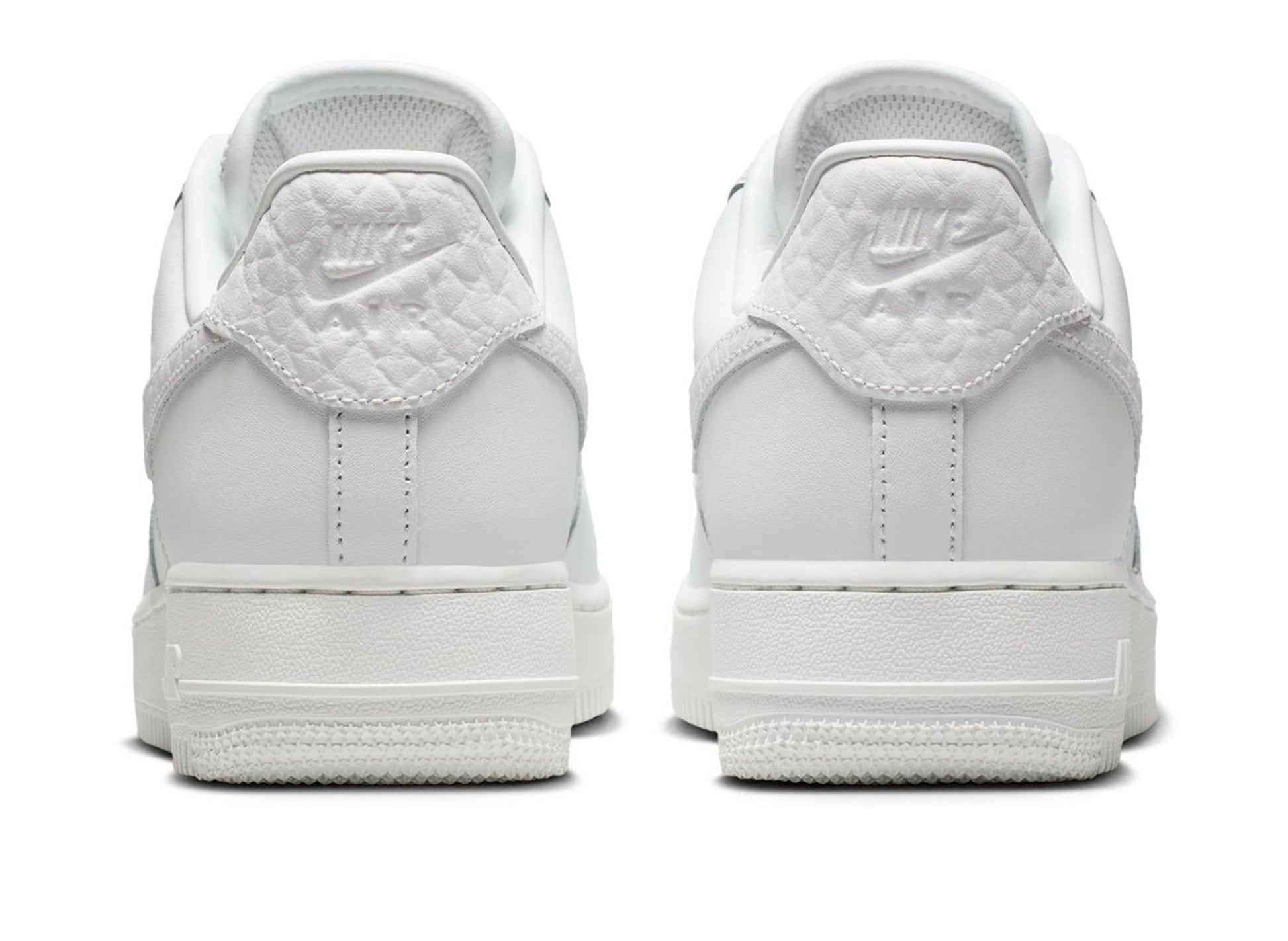 studio-shot-v9-80817