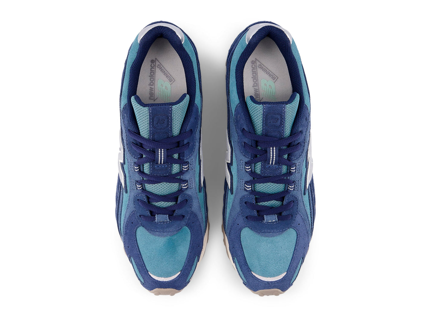 studio-shot-v9-32933