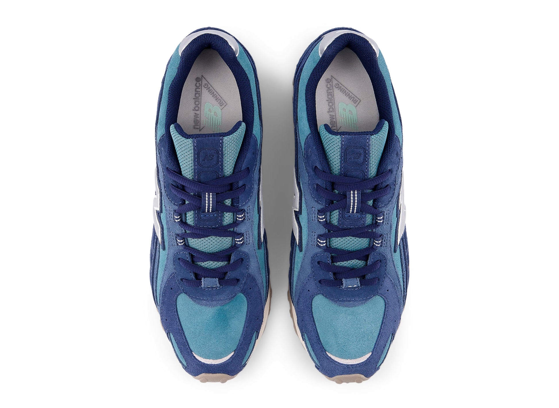 studio-shot-v9-32933