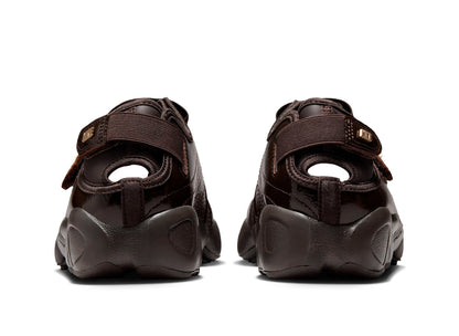 studio-shot-v9-69379