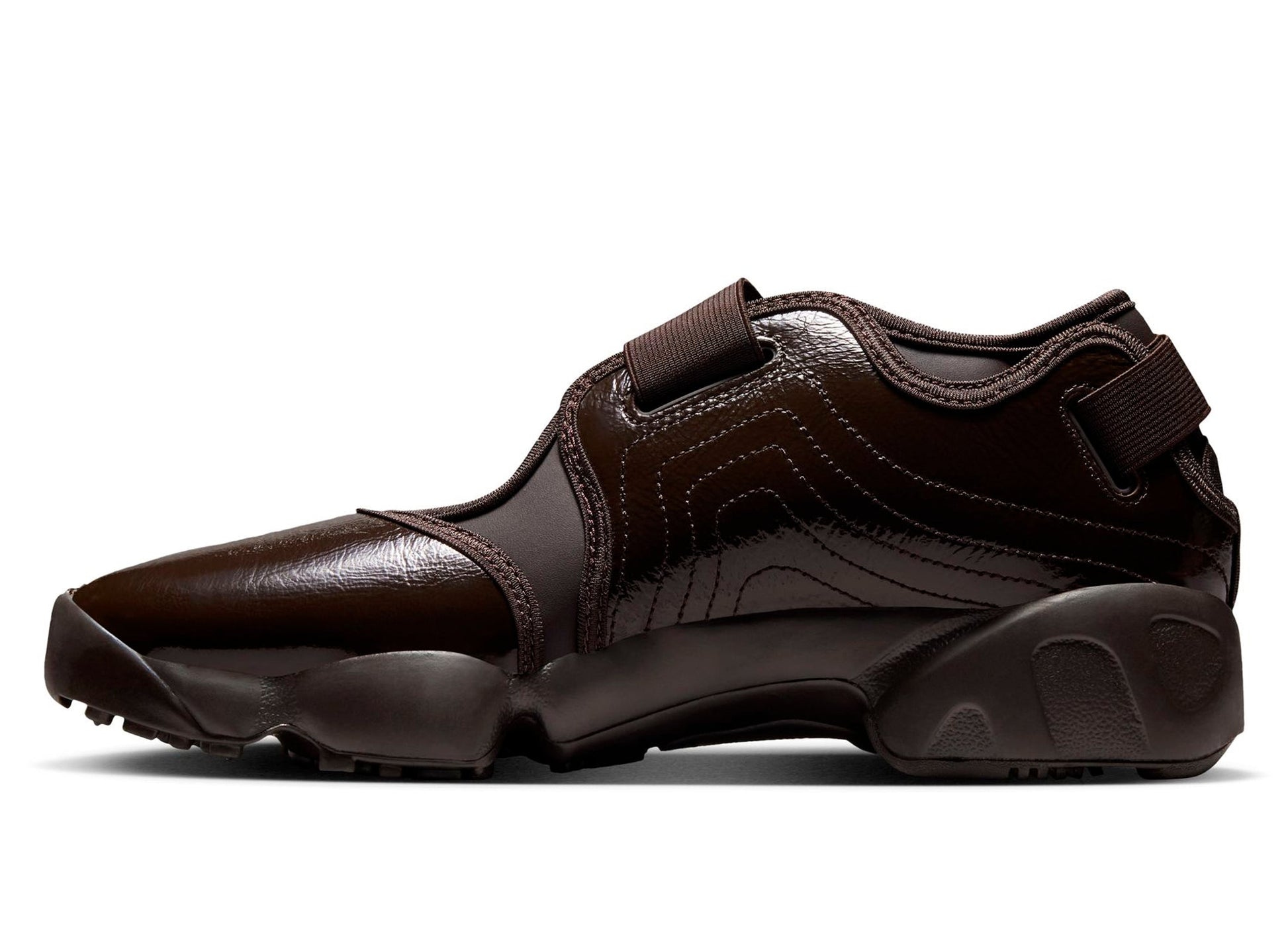 studio-shot-v9-96206