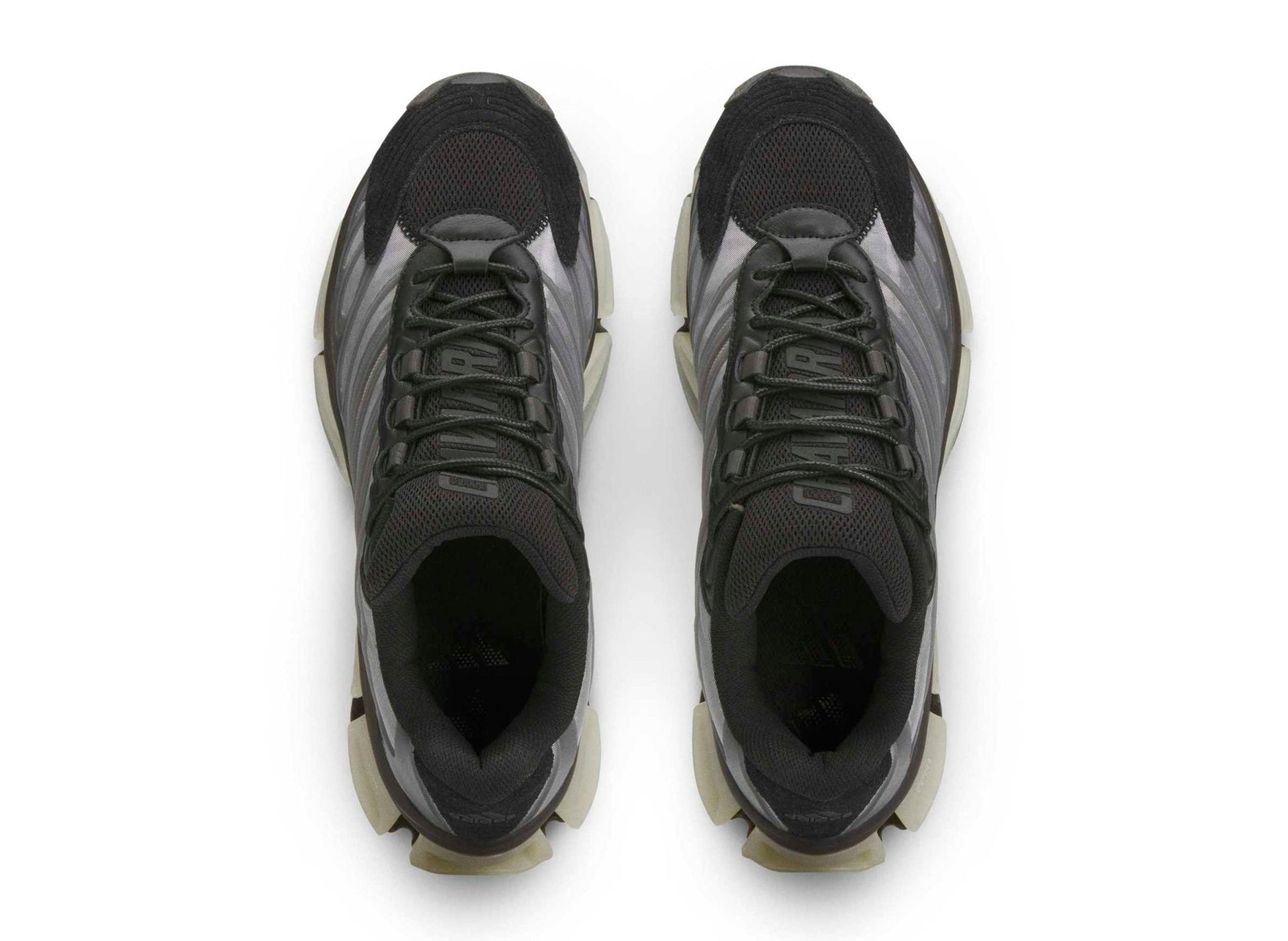 studio-shot-v9-12811