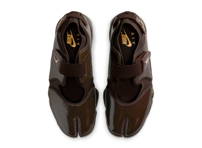 studio-shot-v9-11900