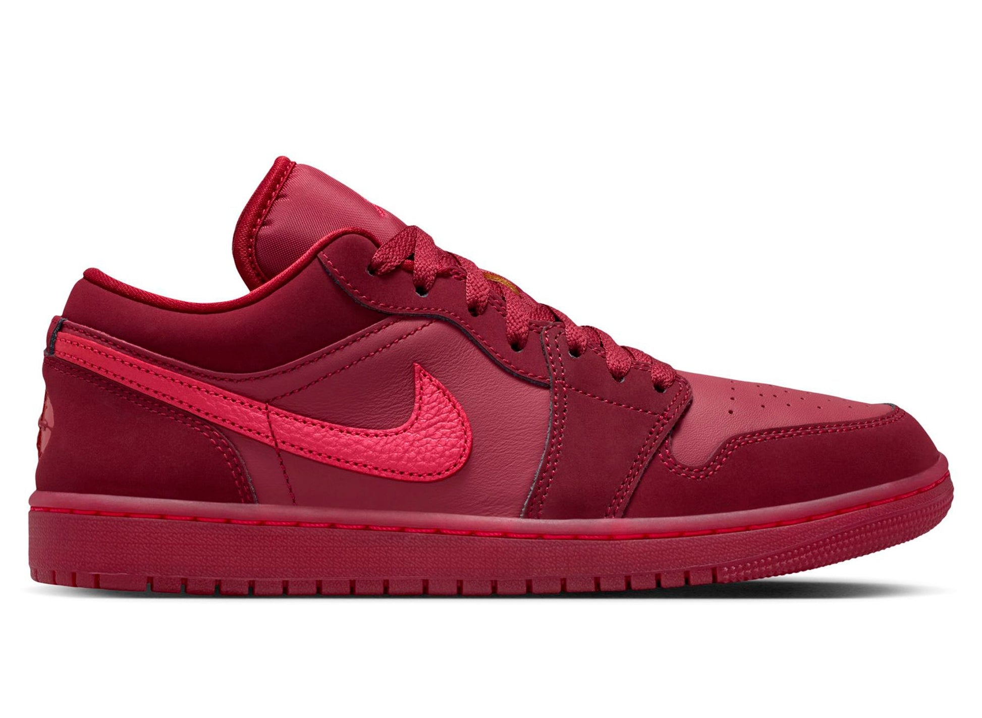 studio-shot-v9-38397