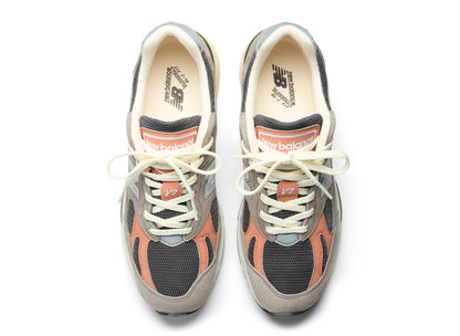 studio-shot-v9-37415