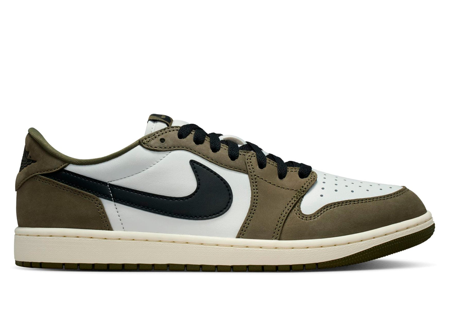 studio-shot-v9-69843