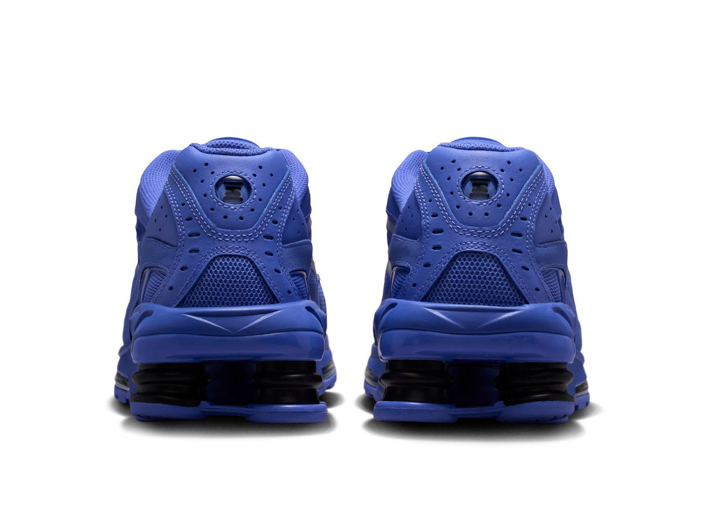 studio-shot-v9-75775