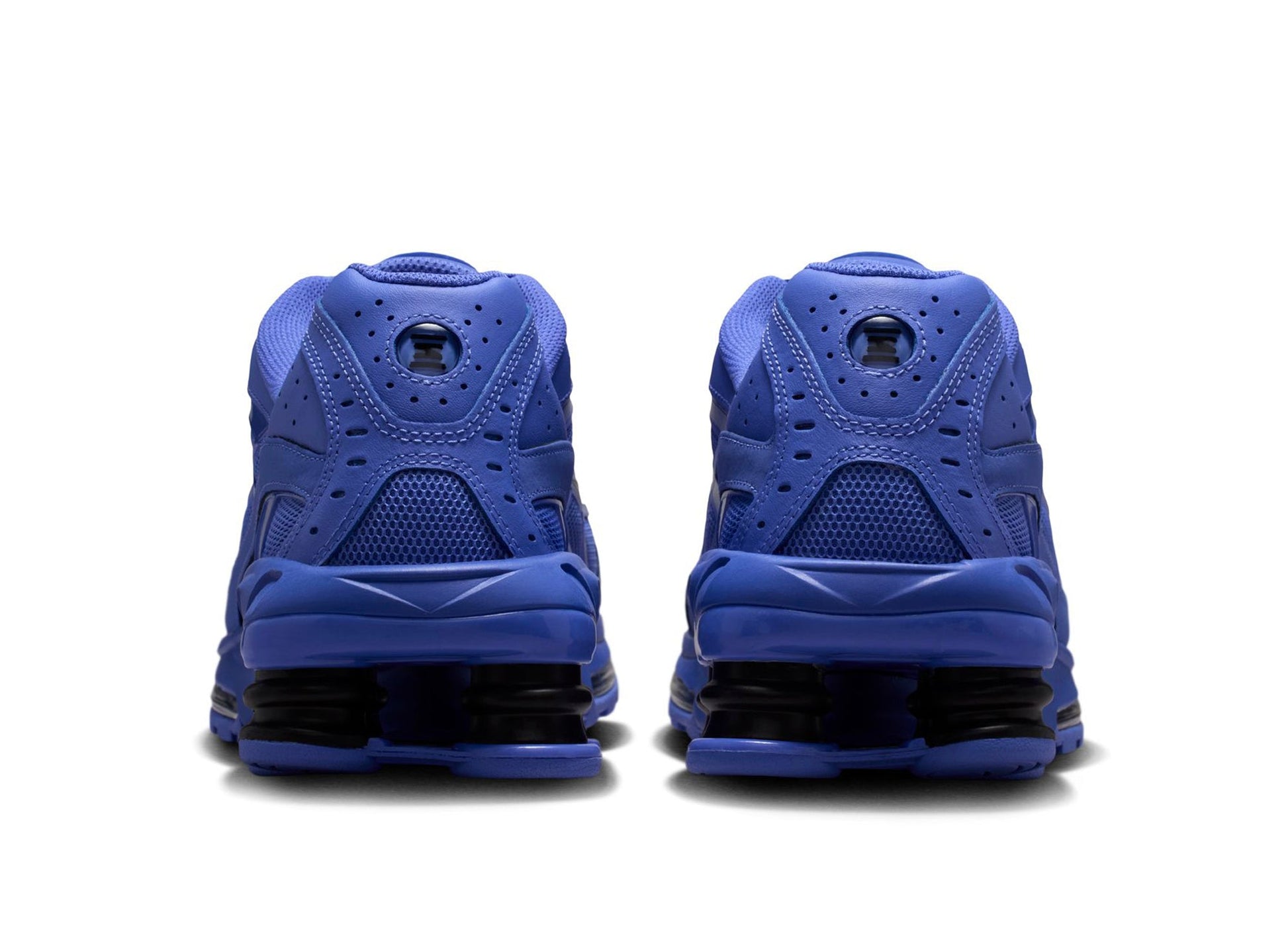 studio-shot-v9-75775