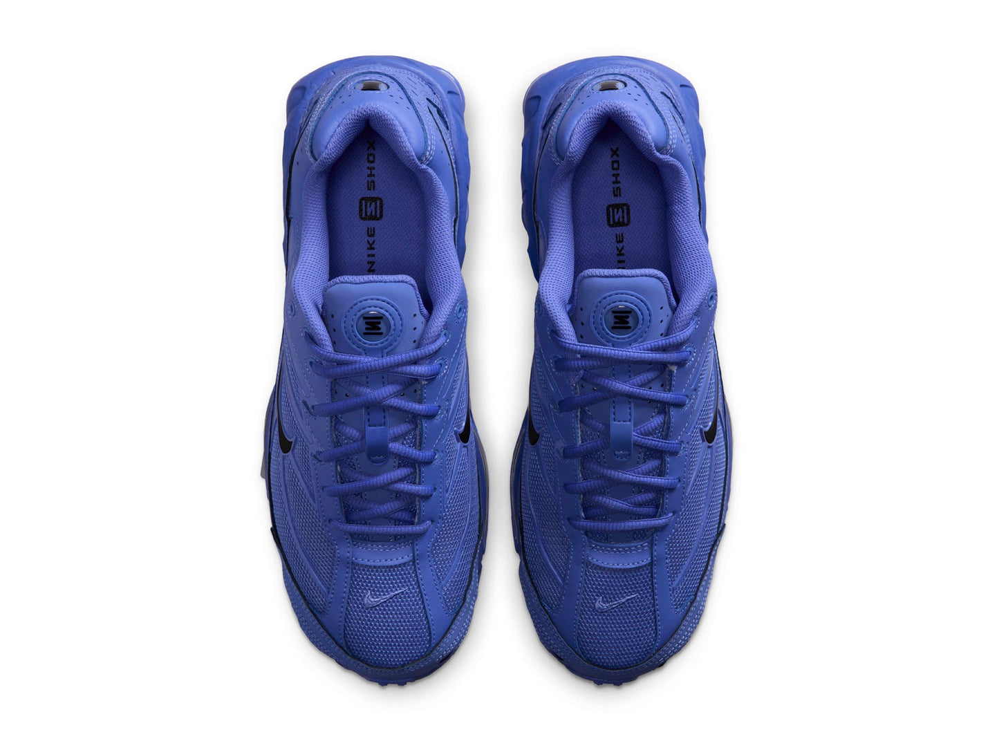 studio-shot-v9-34408