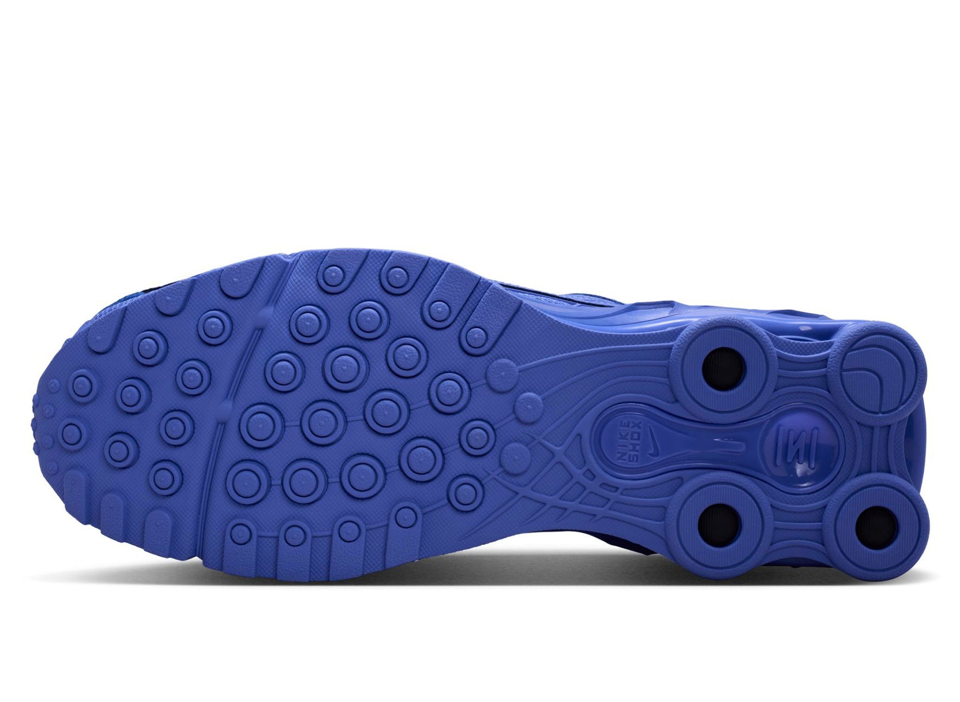 studio-shot-v9-30527