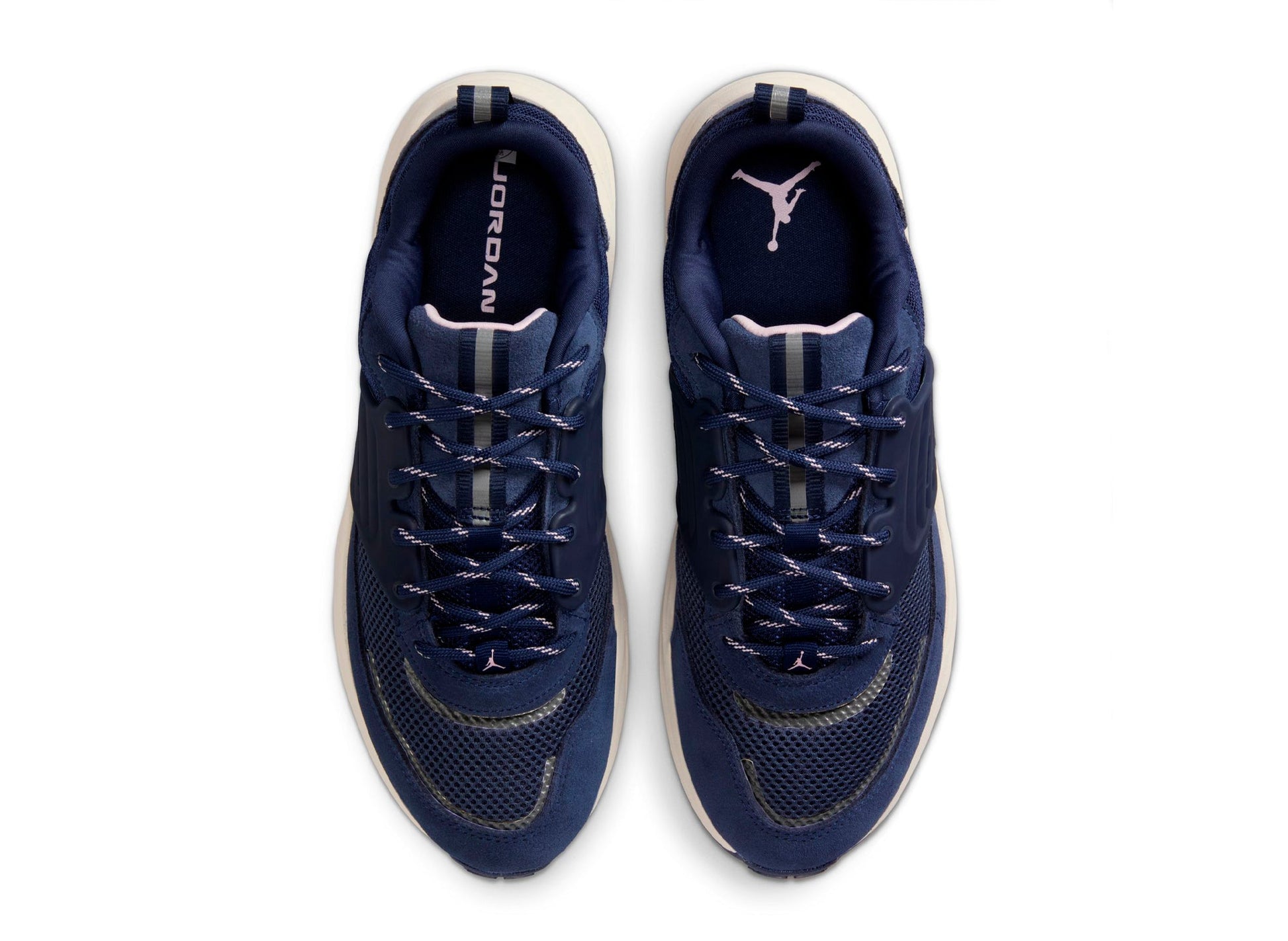 studio-shot-v9-88524