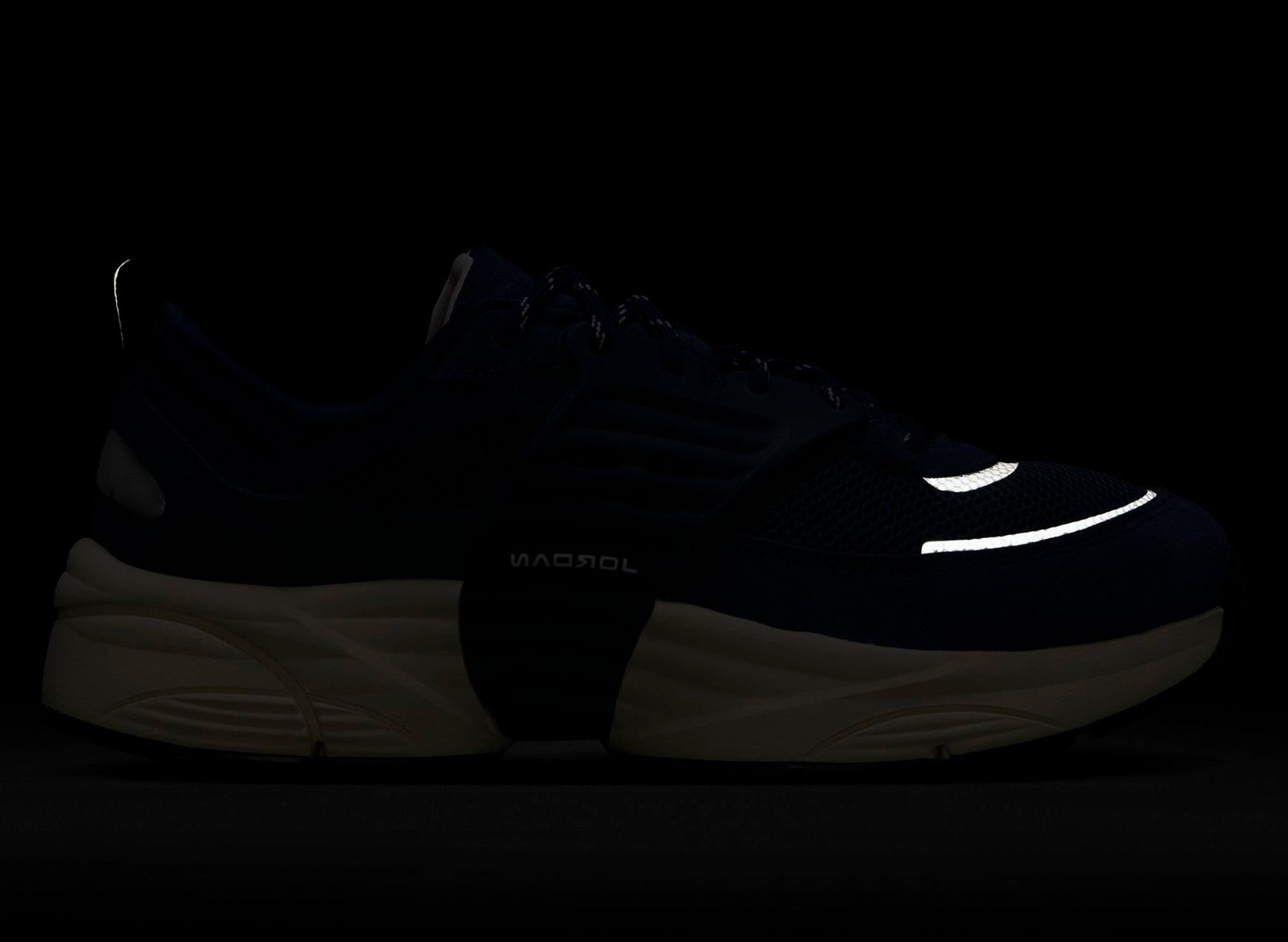 studio-shot-v9-62310