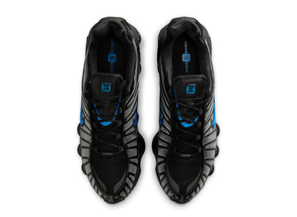 studio-shot-v9-40544