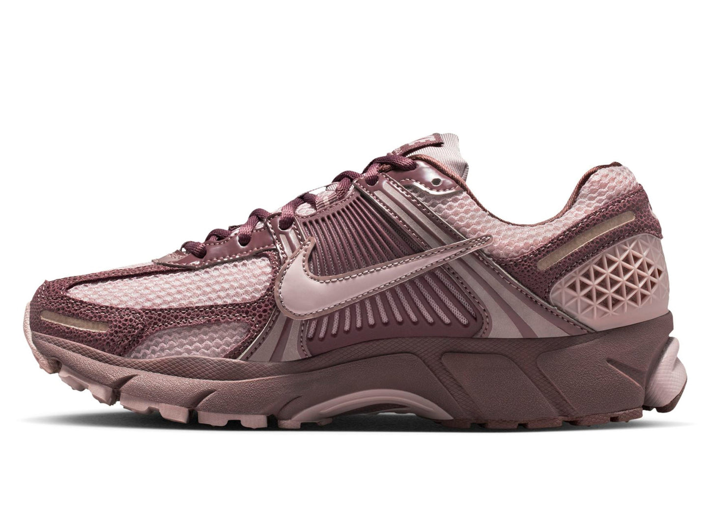 studio-shot-v9-17785