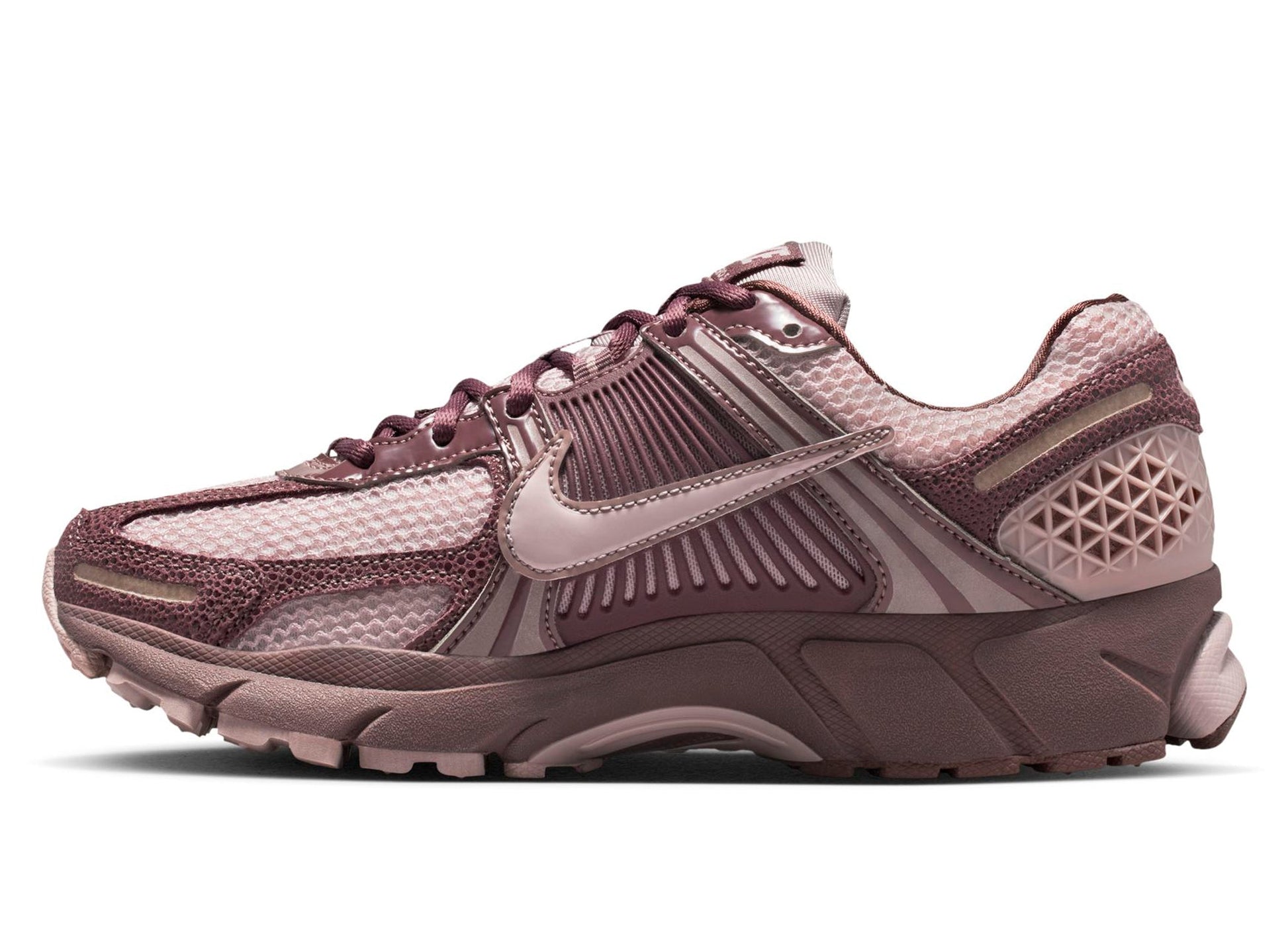 studio-shot-v9-17785