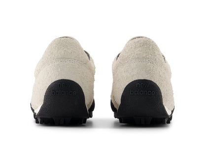 studio-shot-v9-51892