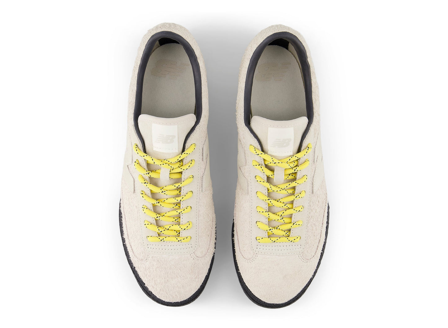 studio-shot-v9-77348