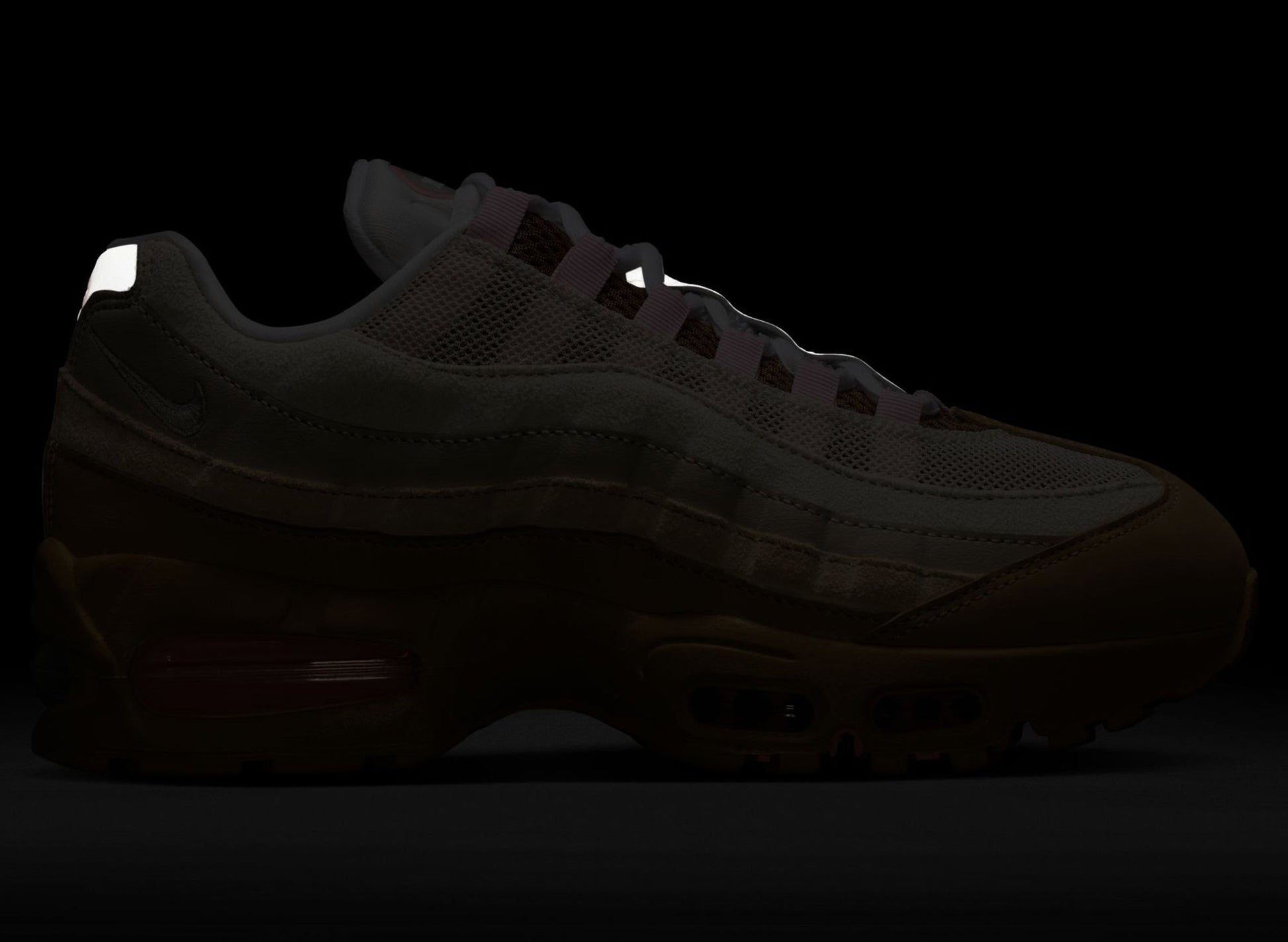 studio-shot-v9-78888